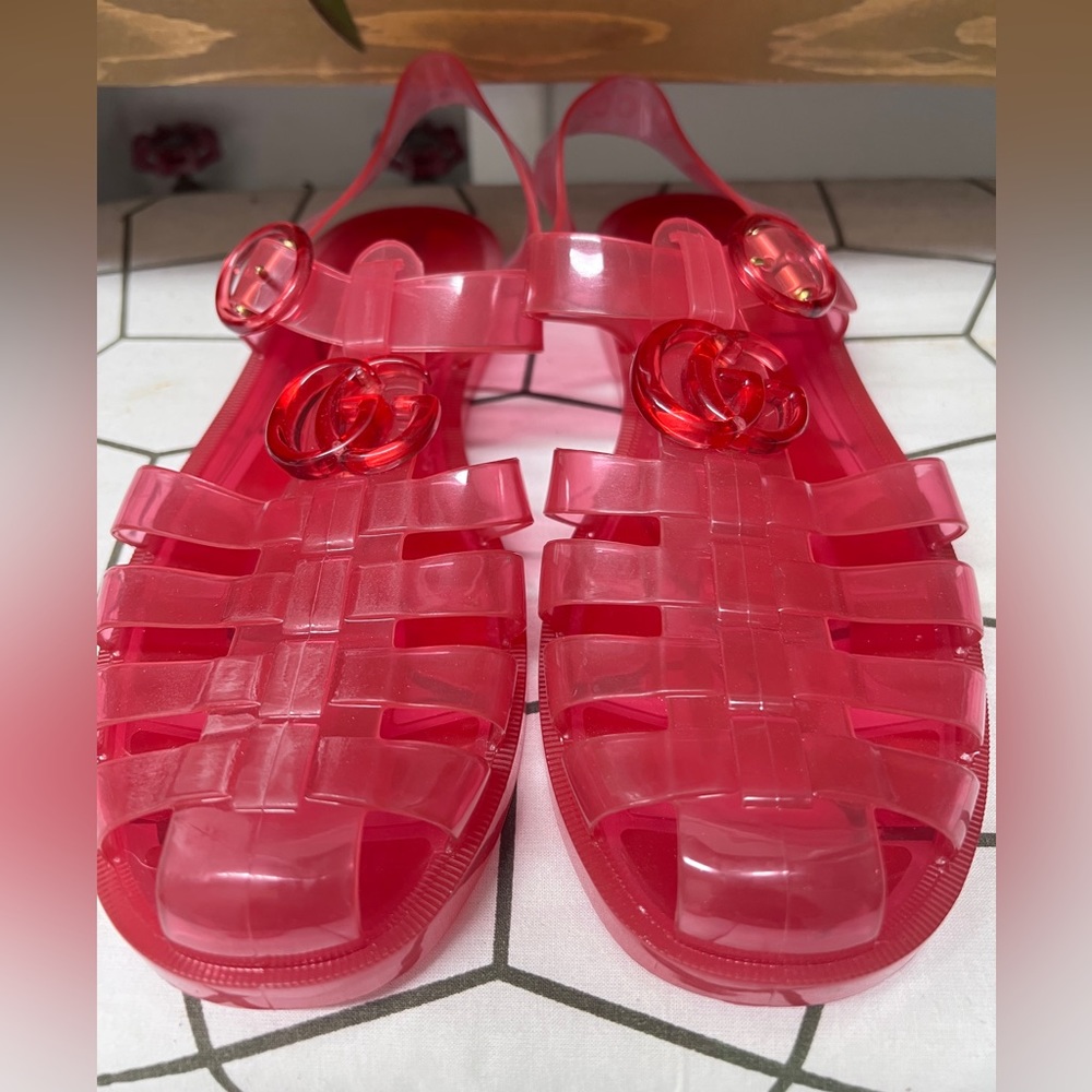 Gucci GG beach sandals size 38